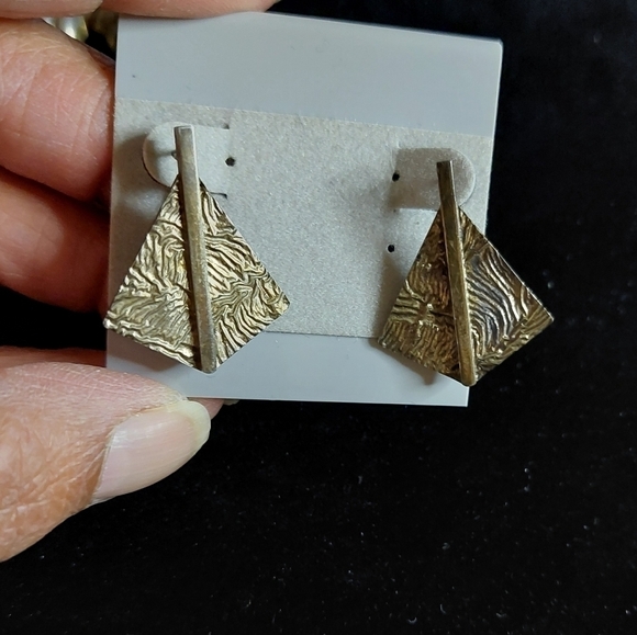 Vintage* MJDS 40s Sterling Etched Earrings - Picture 4 of 5